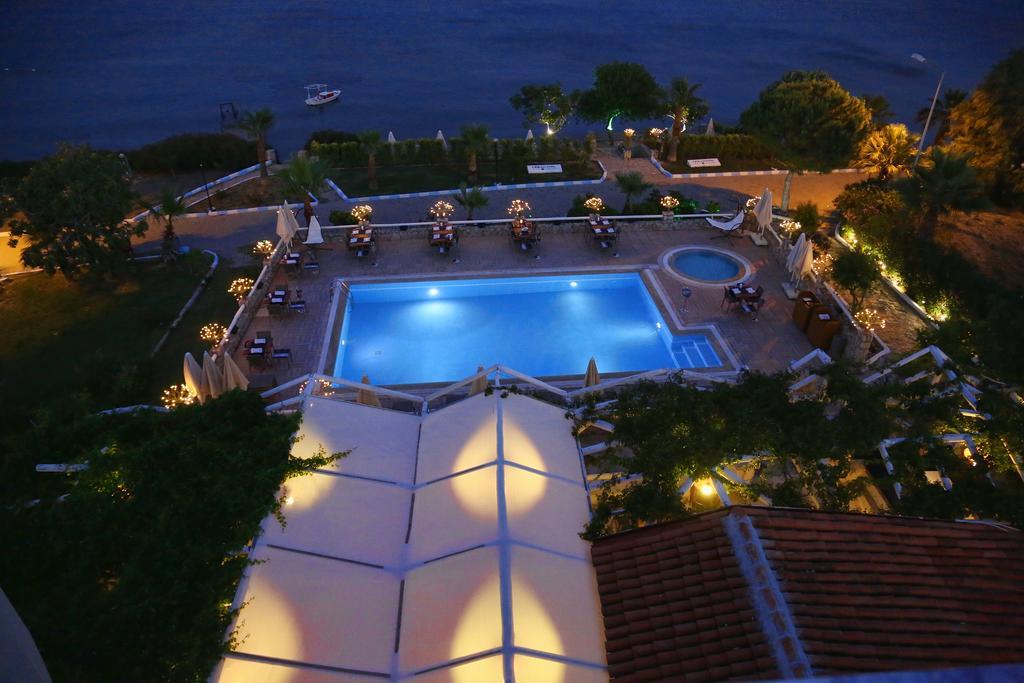 Uslu Hotel Royal Yachting Topanca Adası Exterior foto